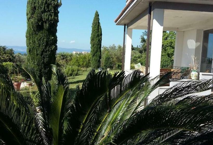 Четырехместный Номер Стандарт, Agriturismo Santa Maria