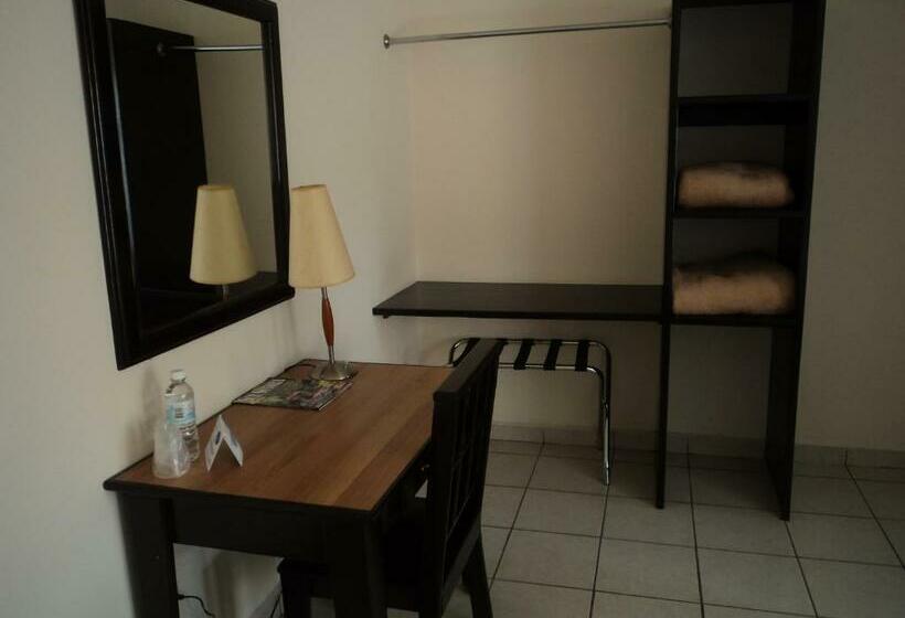 四人标准间, Hacienda Nainari