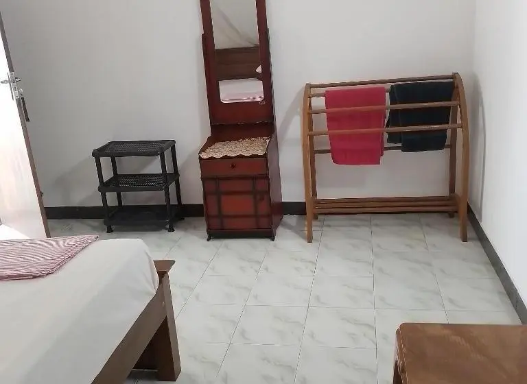 اتاق لوکس, Sea Side Bay House
