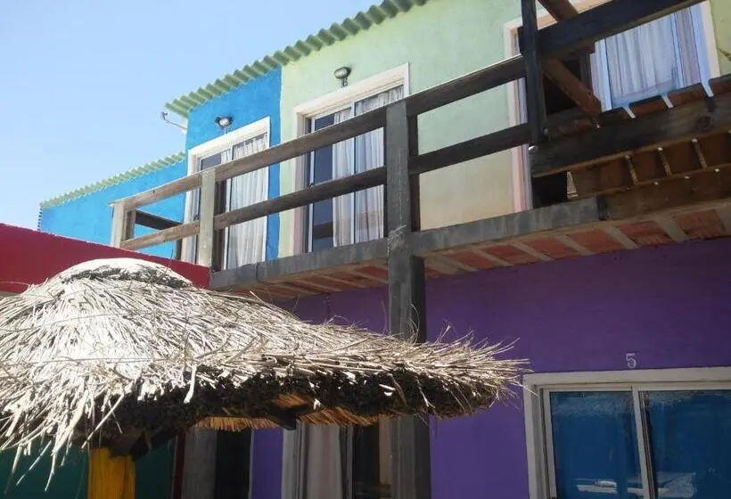 Vuode Makuusalissa, Valizas Hostel