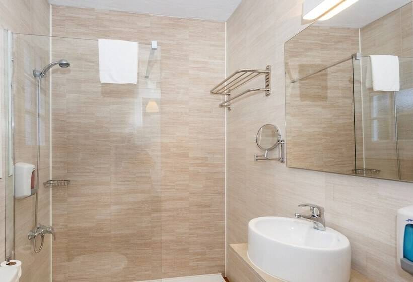 شقة غرفة نوم واحدة ذات إطلالة جانبية على البحر, Carema Garden Village