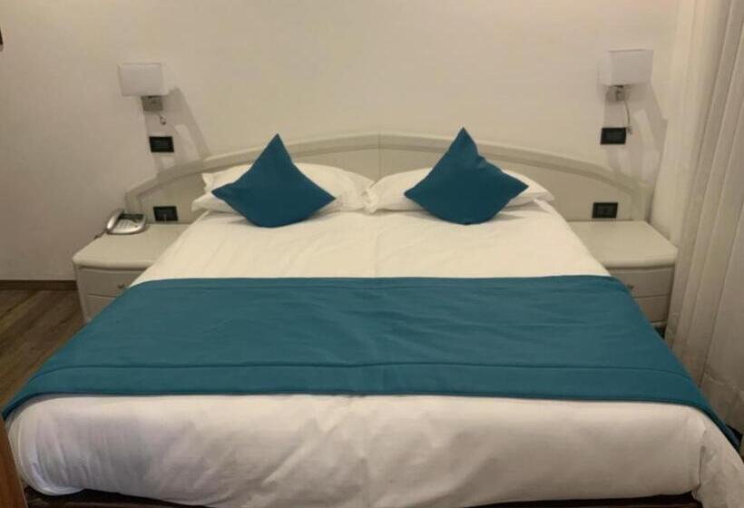 اتاق استاندارد, Albergo Cappello E Cadore