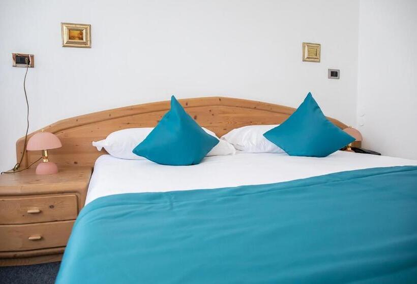 اتاق استاندارد, Albergo Cappello E Cadore