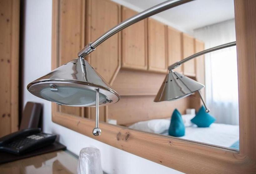 اتاق استاندارد, Albergo Cappello E Cadore