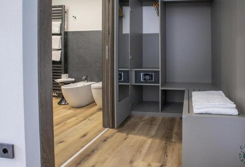 سوییت جونیور, Albergo Cappello E Cadore