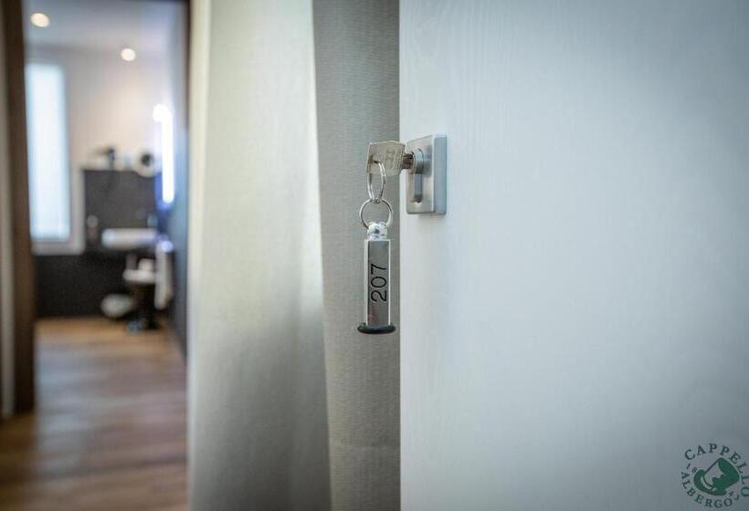 سوییت لوکس, Albergo Cappello E Cadore