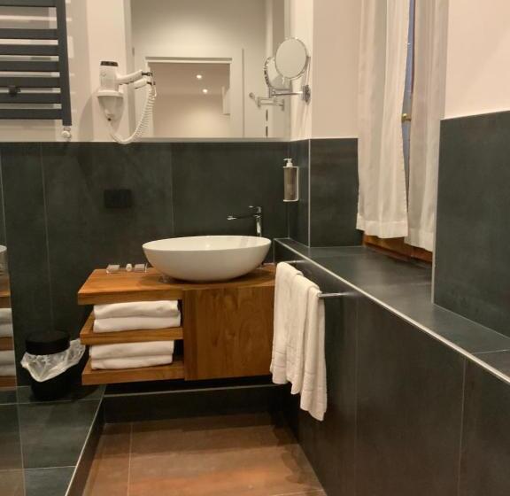 اتاق استاندارد چهار تخته, Albergo Cappello E Cadore