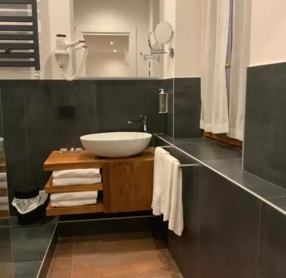 スタンダード４人部屋, Albergo Cappello E Cadore