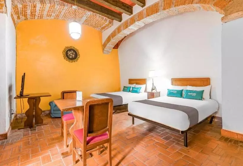 اتاق استاندارد چهار تخته, Ayenda Meson De San Sebastian