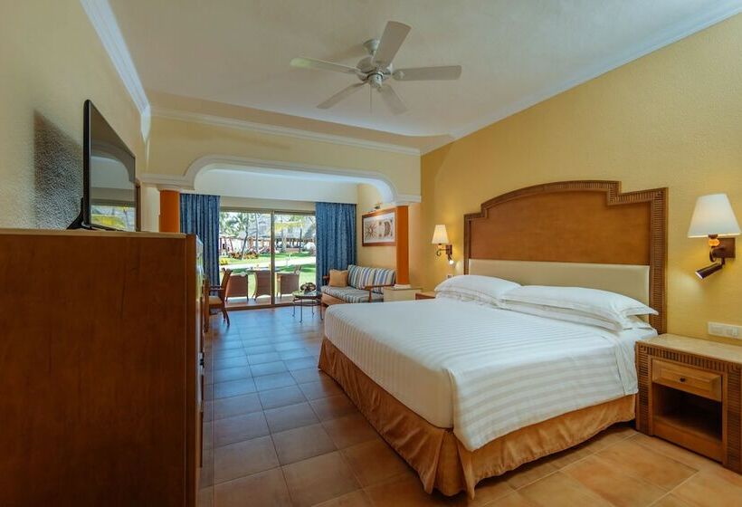 带海景的高级小型套房, Barcelo Maya Tropical  All Inclusive