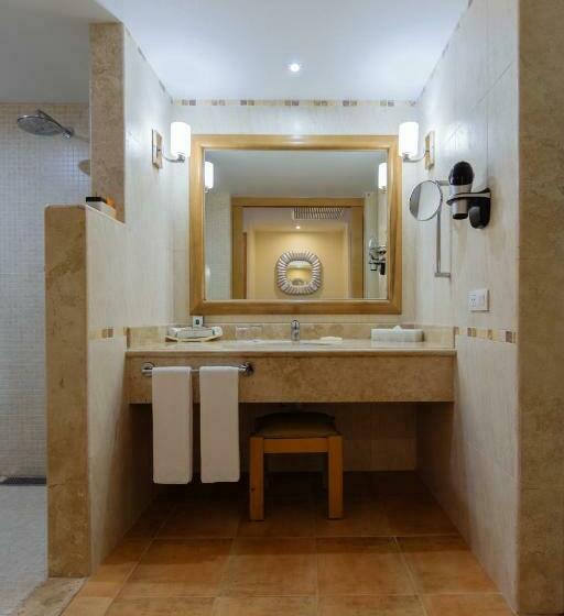 Superior Szoba, Barcelo Maya Tropical  All Inclusive