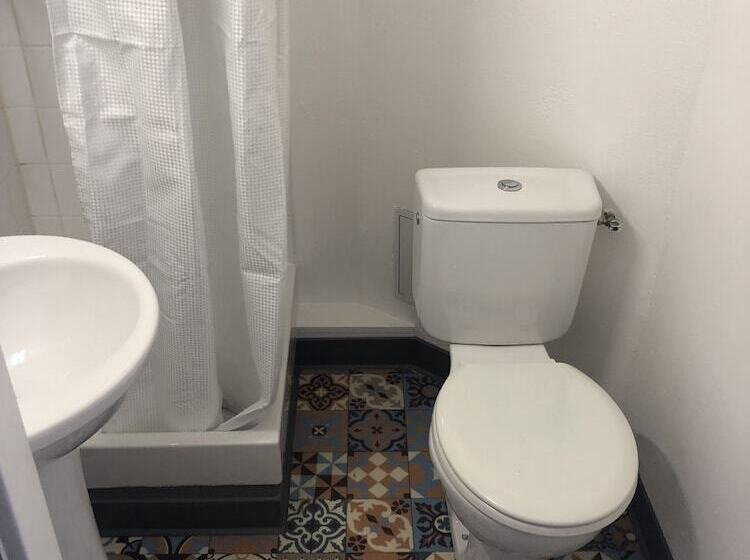 חדר סטנדרט, F1 Longwy