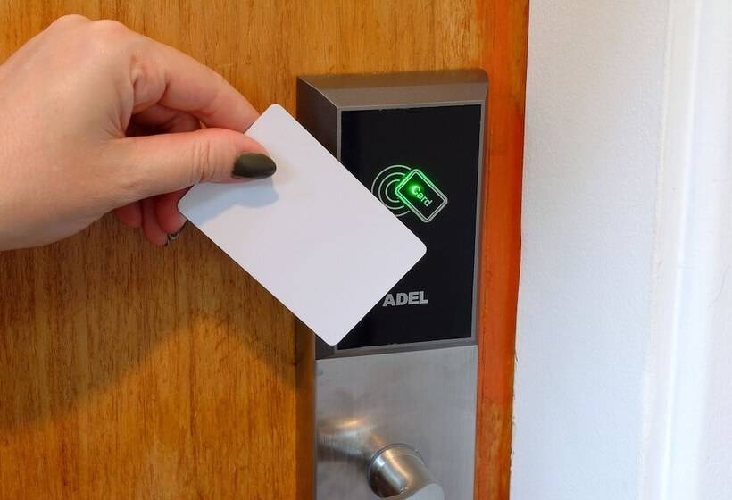 스탠다드 트리플 룸, Fênix Hotel Limeira