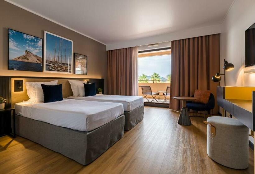 اتاق لوکس, Hôtel Villa Massalia