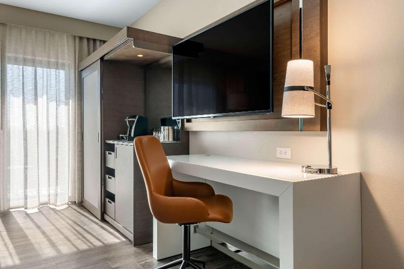 Номер Deluxe Кровать Кинг, Grand Fiesta Americana Queretaro