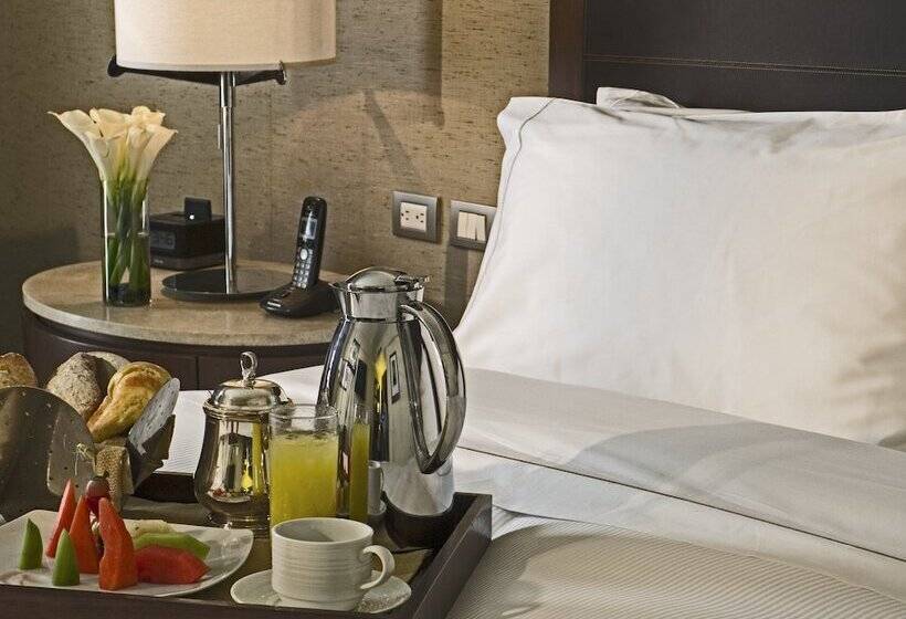 اتاق کلاب, Grand Fiesta Americana Queretaro