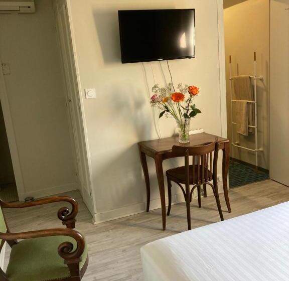 スタンダードルーム, Hostellerie Du Vieux Moulin