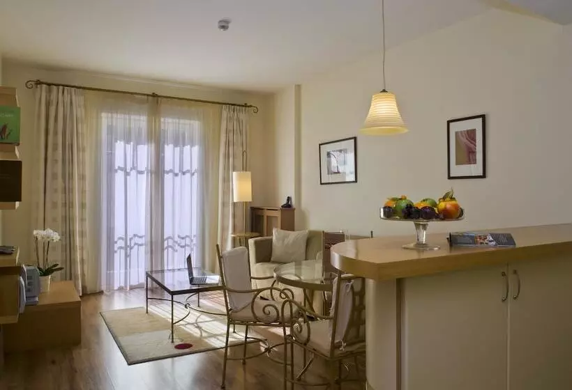 デラックススイート, Mamaison Residence Izabella Budapest