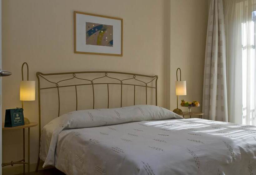 豪华套房, Mamaison Residence Izabella Budapest