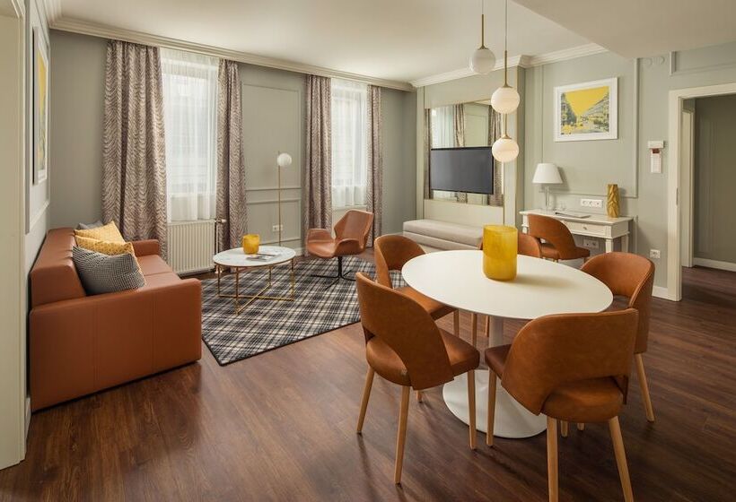 Люкс, Mamaison Residence Izabella Budapest