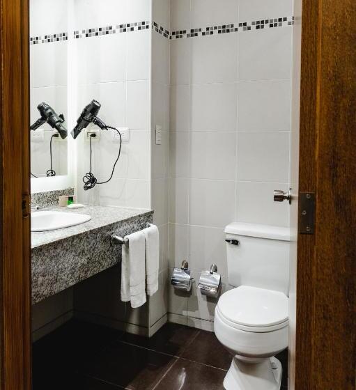 غرفة قياسية سرير كينج, Wyndham Garden Guayaquil