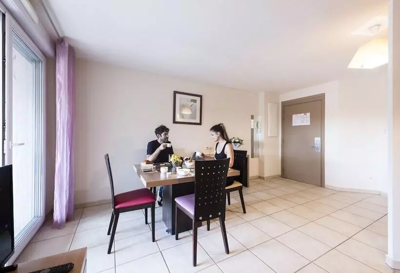Huoneisto 1 Makuuhuone, Garden & City Aix En Provence Rousset