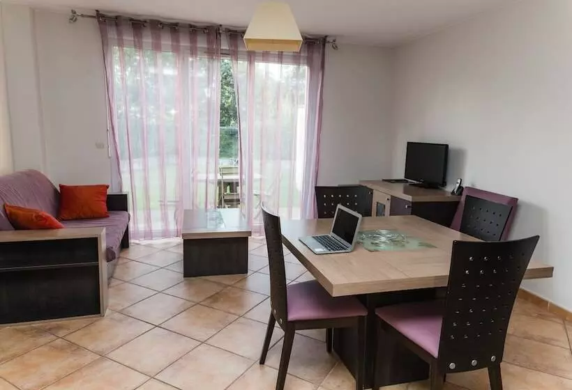 Villa 2 Makuuhuonetta, Garden & City Aix En Provence Rousset
