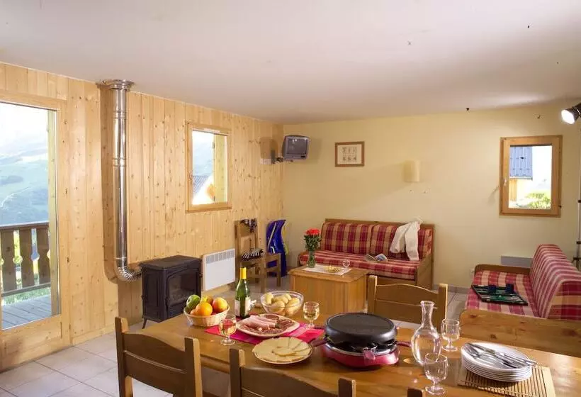 کلبه ییلاقی, Résidence Et Chalets De La Fontaine Du Roi