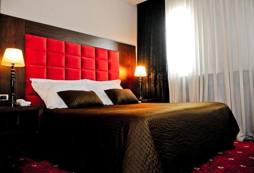 חדר סופריור, Doro City