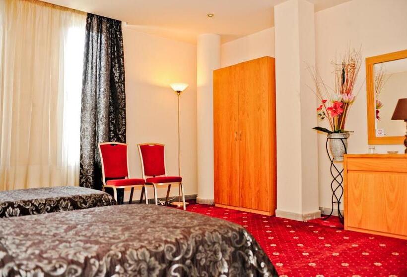 חדר סטנדרט יחיד, Doro City