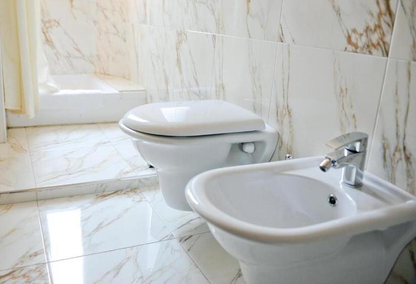 חדר סופריור יחיד, Doro City