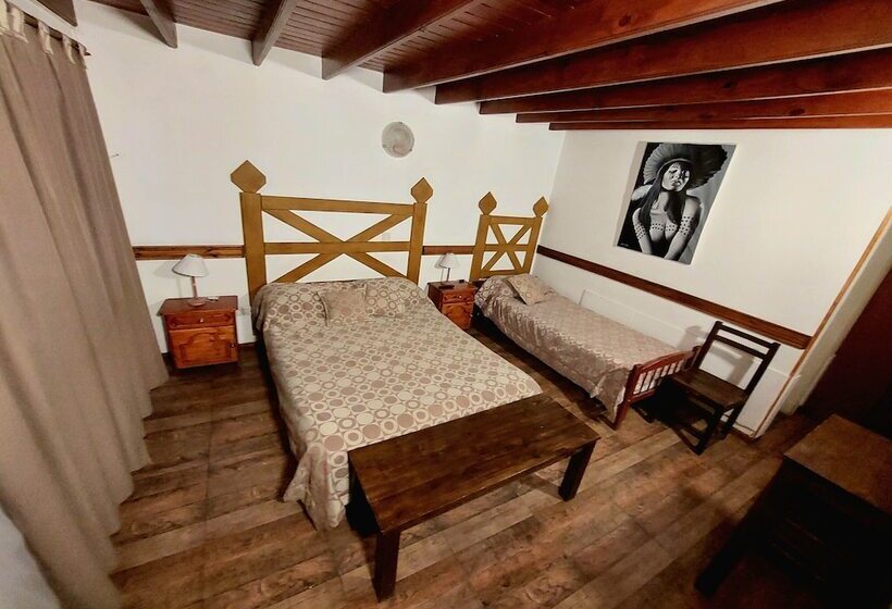 غرفة قياسية ثلاثية, Hostería Austral