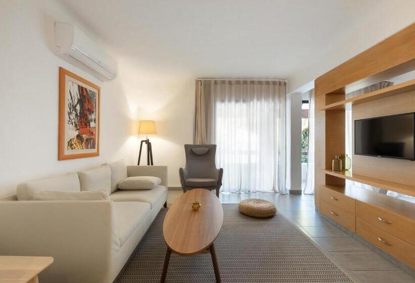 주니어 스위트, Kabila