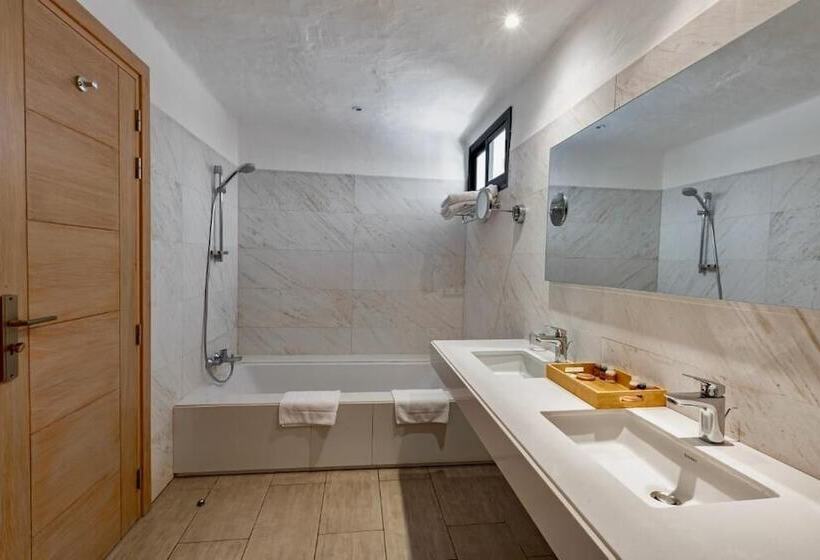 주니어 스위트, Kabila