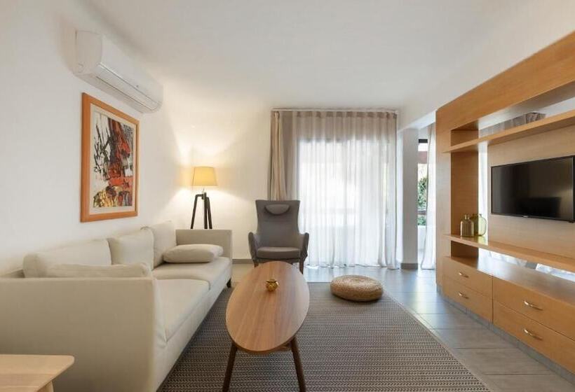 주니어 스위트, Kabila