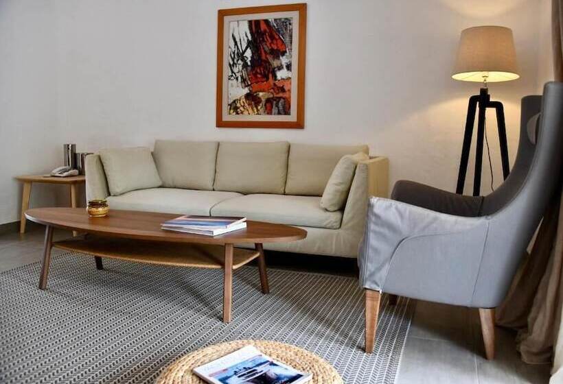 주니어 스위트, Kabila