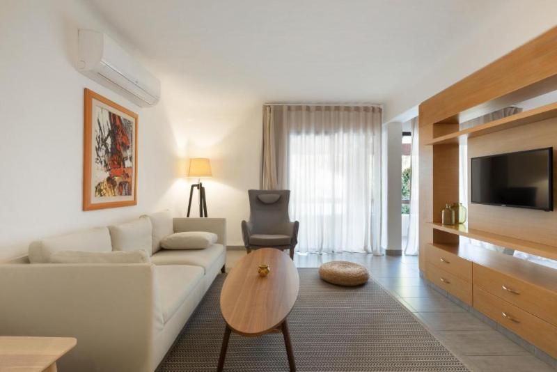 주니어 스위트, Kabila