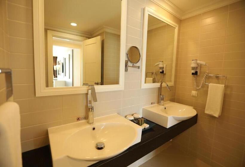 豪华房间带漩涡浴缸, Orange County Belek