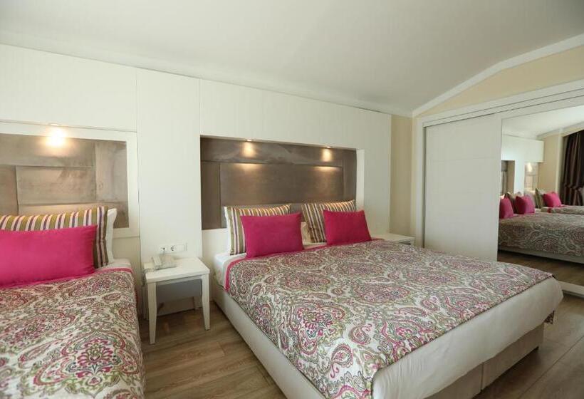 豪华房间带漩涡浴缸, Orange County Belek