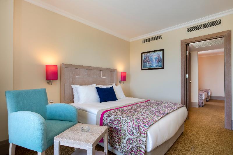 家庭间, Orange County Belek