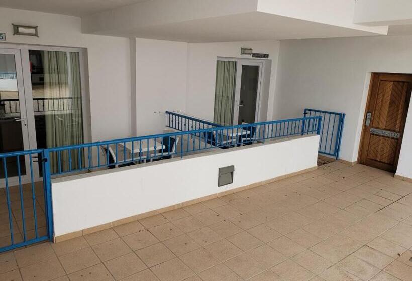 Номер Стандарт, Punta Del Cantal