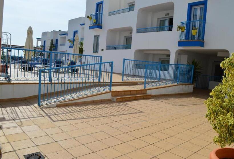 Номер Стандарт, Punta Del Cantal