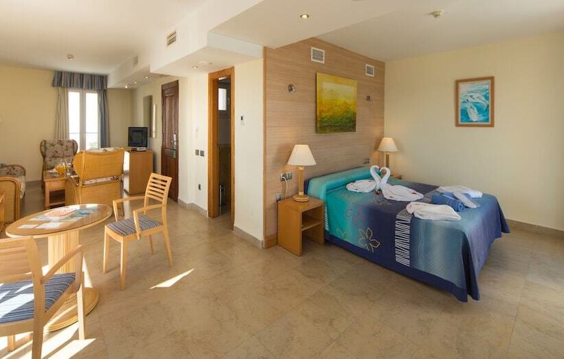 Номер Стандарт, Punta Del Cantal