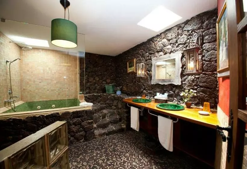 سوییت جونیور, Casa De Hilario