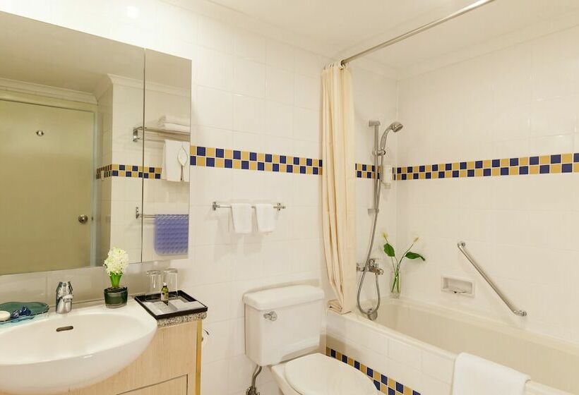 استودیو اجرایی, Somerset Chancellor Court