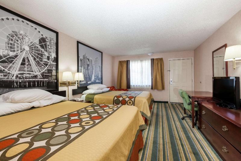 2 Bedroom Premium Apartment, Somerset Chancellor Court