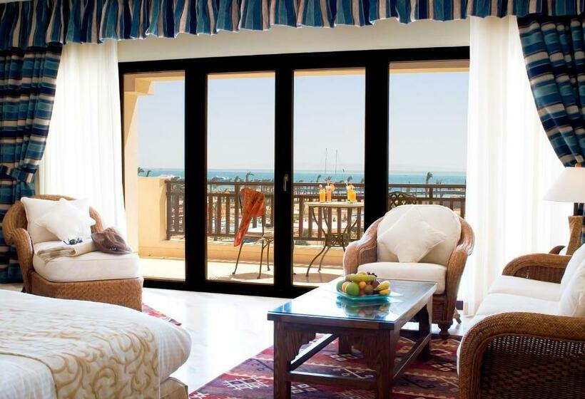 جناح جونيور, Steigenberger Aldau Beach