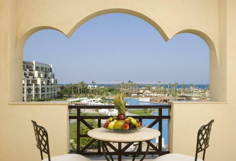 جناح جونيور, Steigenberger Aldau Beach