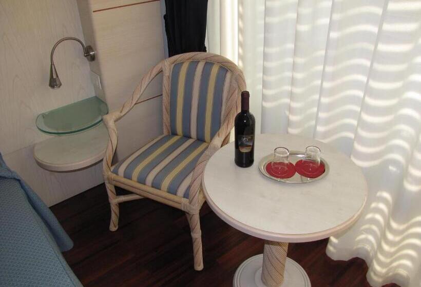 バルコニー付きスタンダードルーム, Park Hotel Il Vigneto