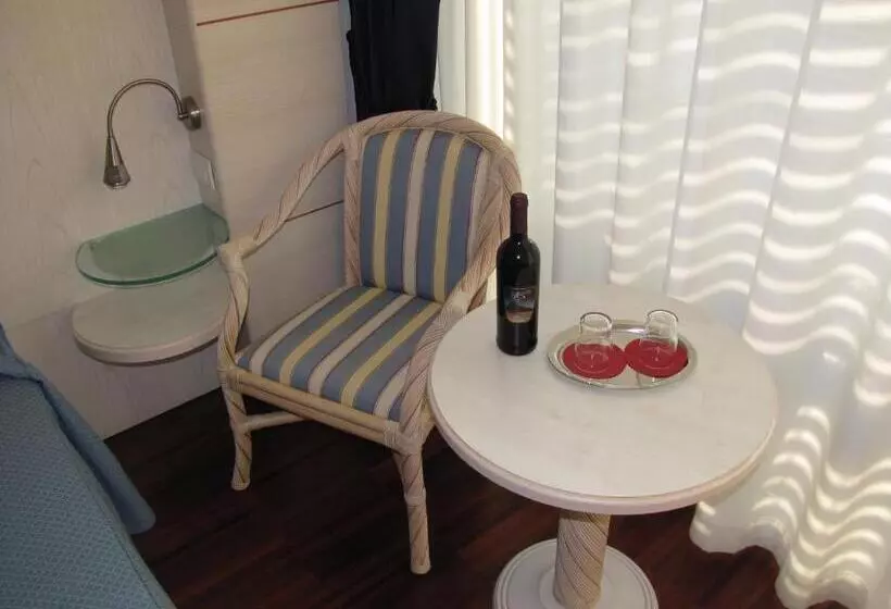 اتاق استاندارد با بالکن, Park Hotel Il Vigneto